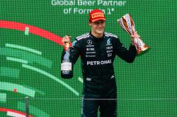 英雄联盟总决赛门票-包含梅赛德斯力克雷诺车队，拉塞尔点燃赛场的词条