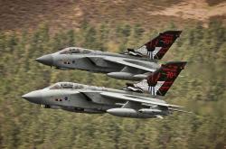 英雄联盟总决赛-球场如战场，从澳大利亚终结伊朗到莱奥的西决接管时刻