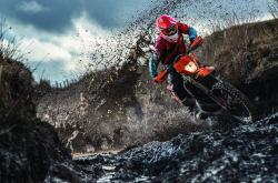 英雄联盟总决赛-节奏的火焰由奇才点燃，却被克莱的冷雨熄灭