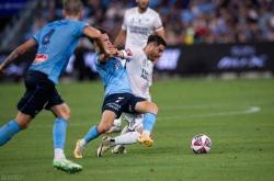 英雄联盟总决赛-包含澳大利亚篮球公开赛：悉尼主场大获胜利的词条