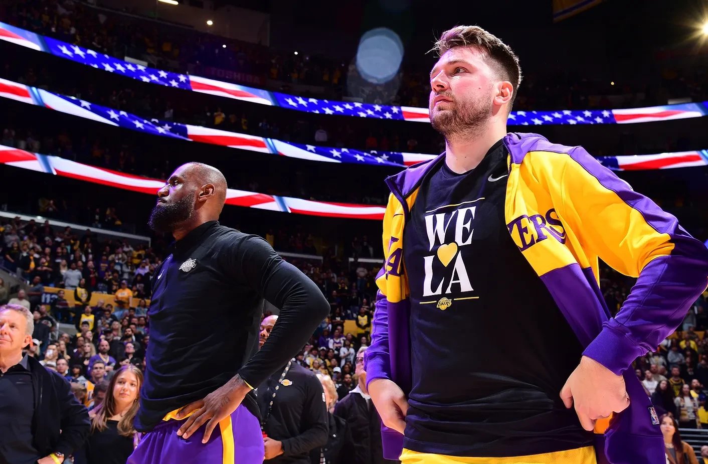 开拓者客场逆转雄鹿,球队表现令人刮目相看的简单介绍 开拓者客场逆转雄鹿,球队表现令人刮目相看的简单介绍