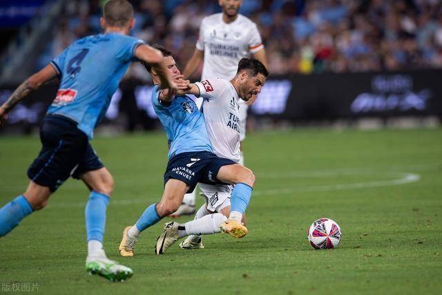 包含澳大利亚篮球公开赛：悉尼主场大获胜利的词条