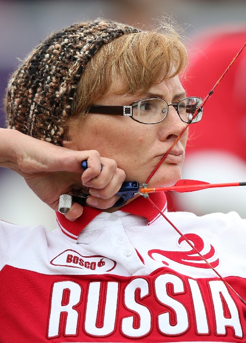 俄罗斯射箭选手稳扎稳打，夺回宝座