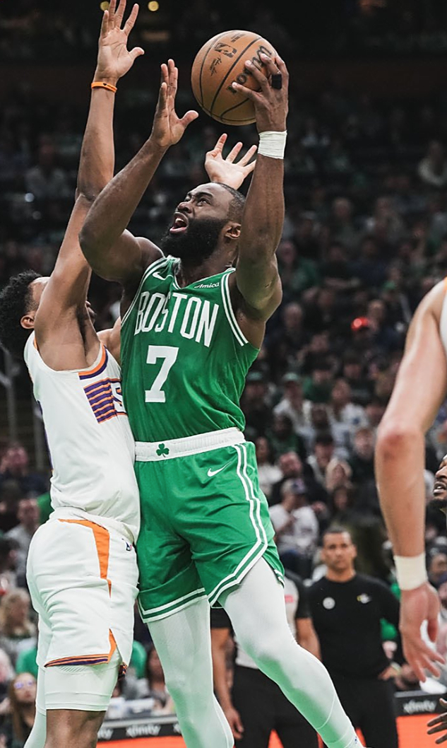 深圳希望收官告捷，冲击赛季最佳战绩