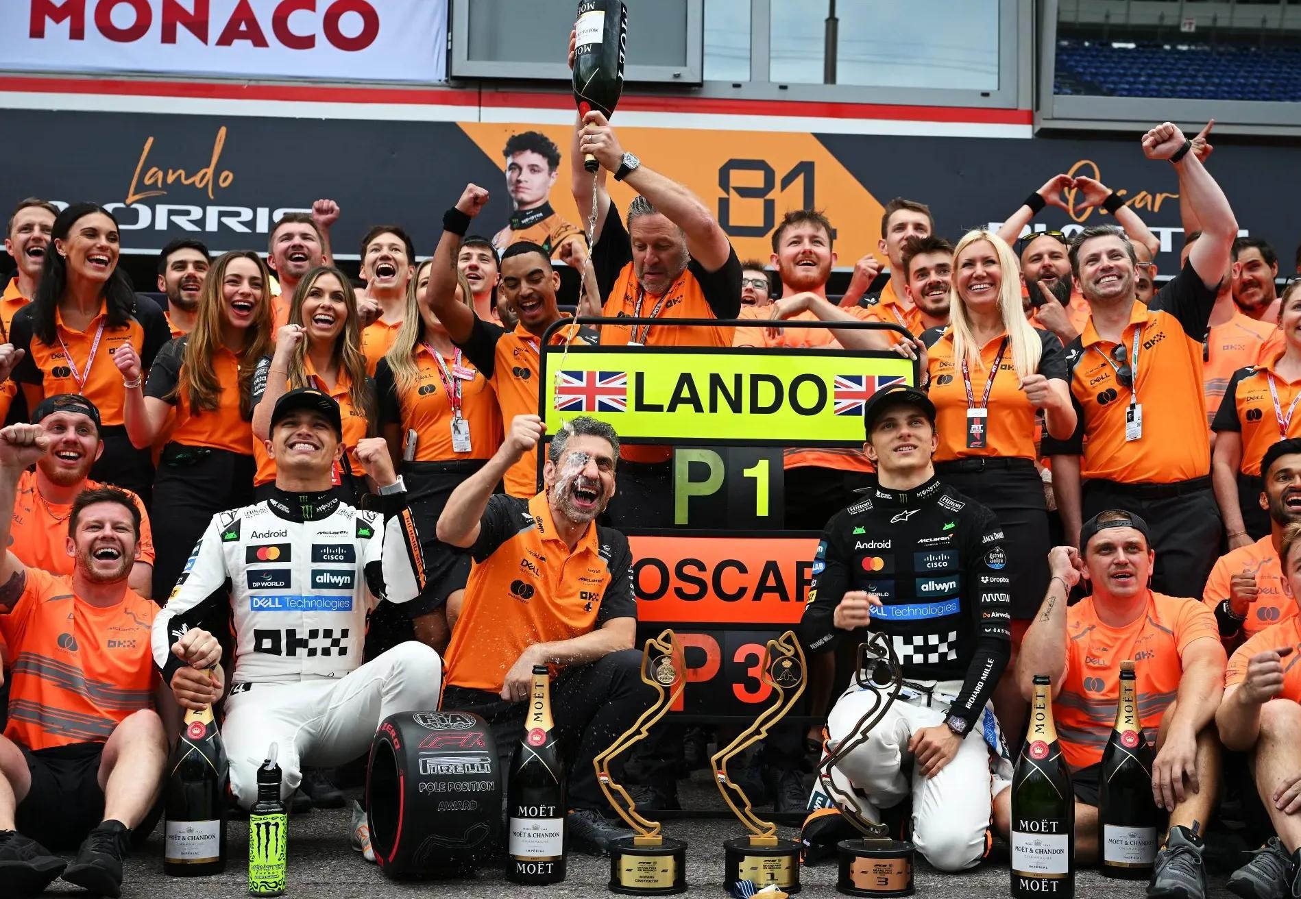 雷诺车队碾压迈凯伦,皮亚斯特里统治全场 雷诺车队碾压迈凯伦,皮亚斯特里统治全场