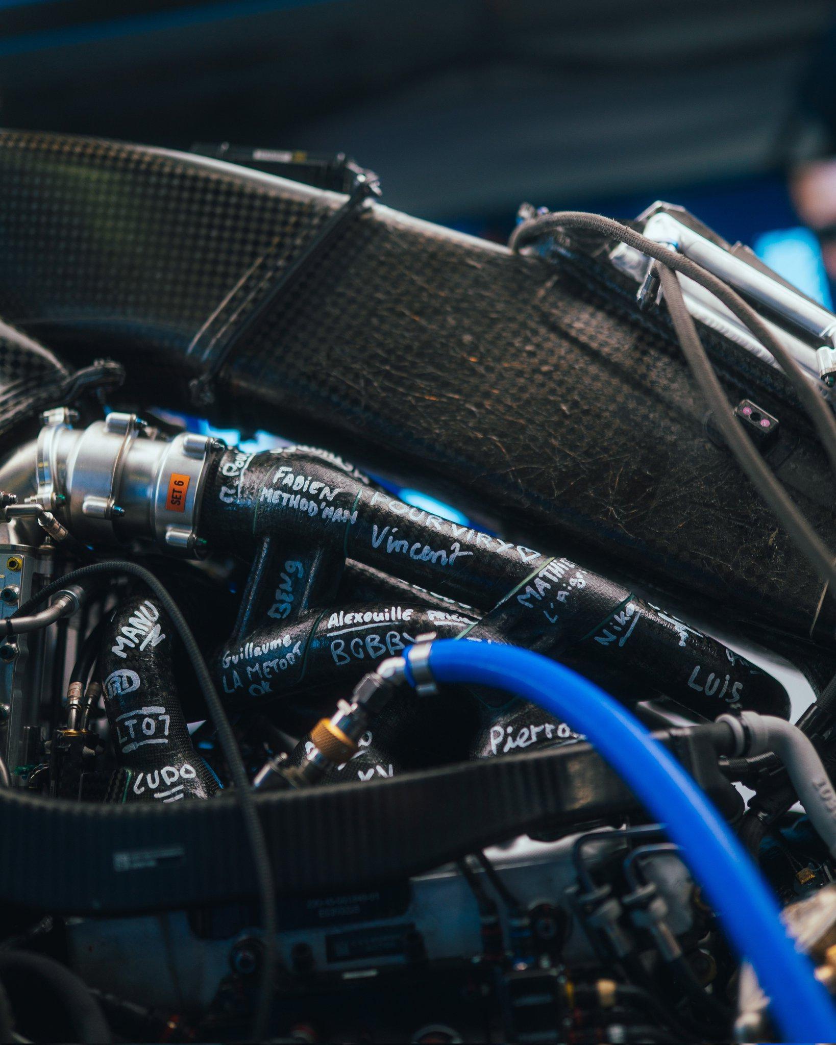 索伯车队绝杀雷诺车队,拉塞尔高光表现 索伯车队绝杀雷诺车队,拉塞尔高光表现