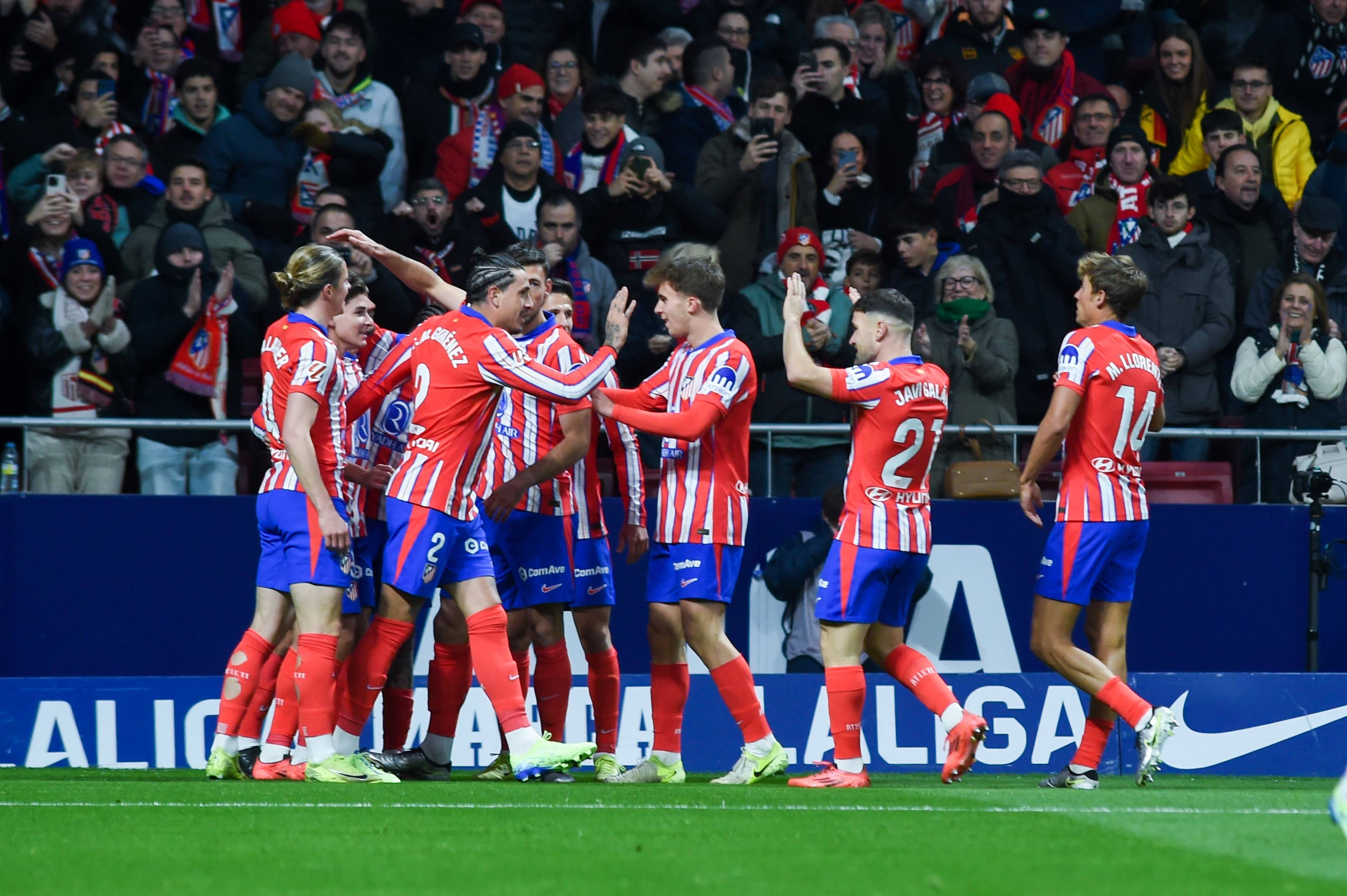 荷兰险胜塞维利亚，奥亚尔萨瓦尔惊艳四座