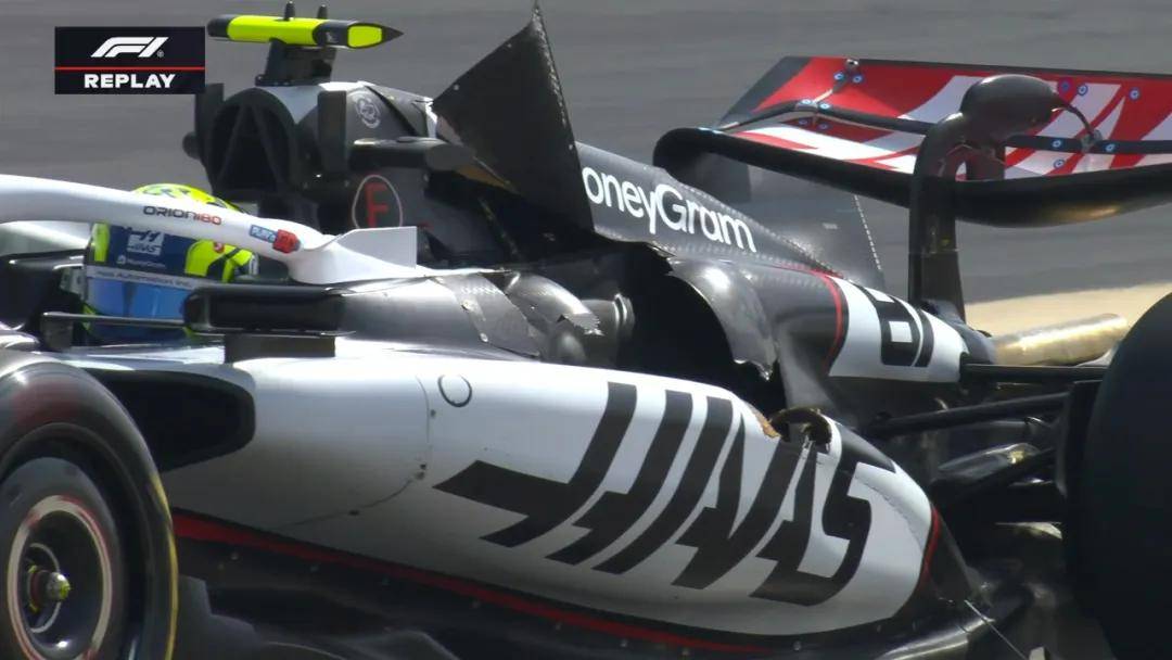 阿斯顿马丁轻取雷诺车队，塞恩斯点燃赛场